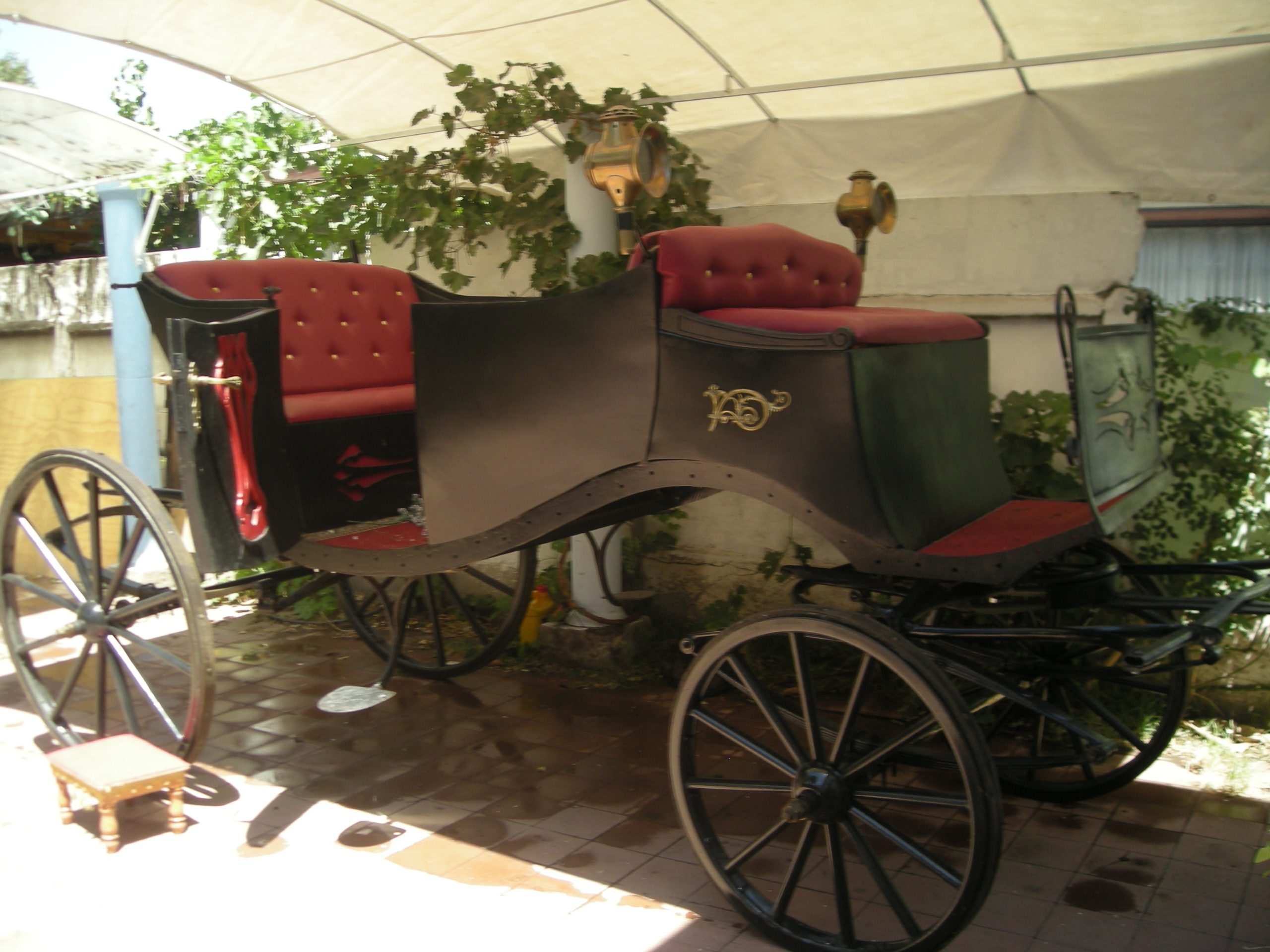 carruaje negro 001